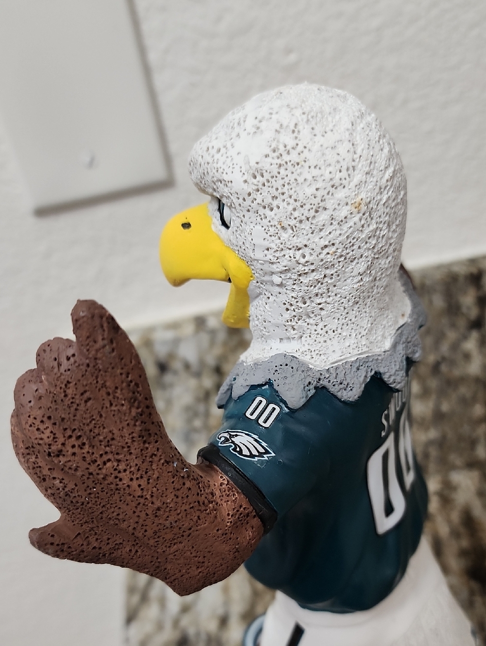 Philadelphia Eagles Mascot  Swoop, Figurine. NIB! - Picture 4 of 16